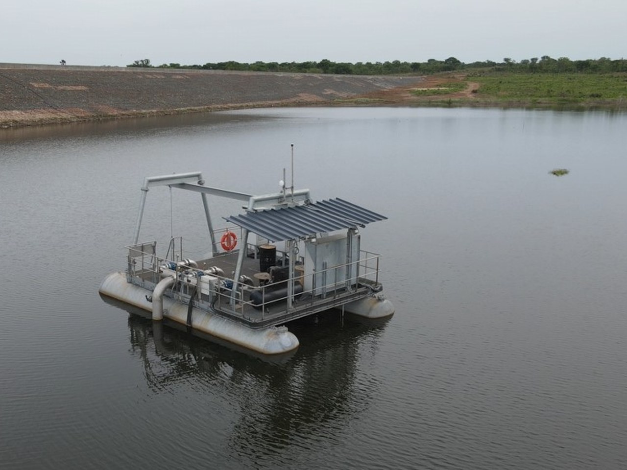 La station de pompage sur le plan d'eau